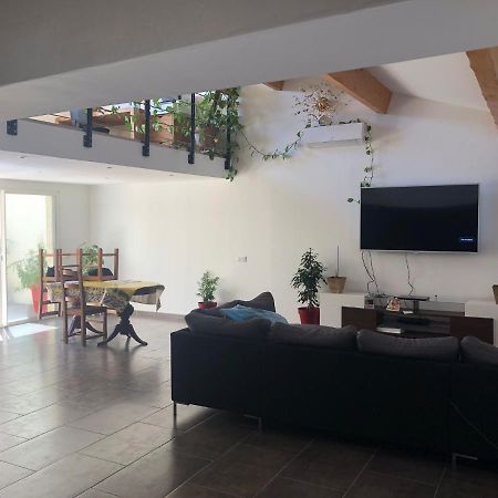 Maison De Village Avec Patio Bessan Экстерьер фото